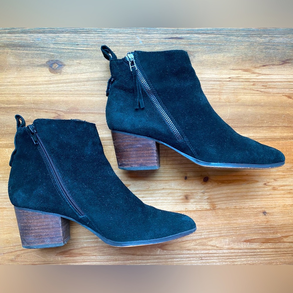 Sole Society Mira Suede Leather Ankle Boot Diagonal Side Zipper Size 7.5